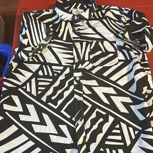 Switch Remarkable White and Black Pattern Button Down Men's Shirt L